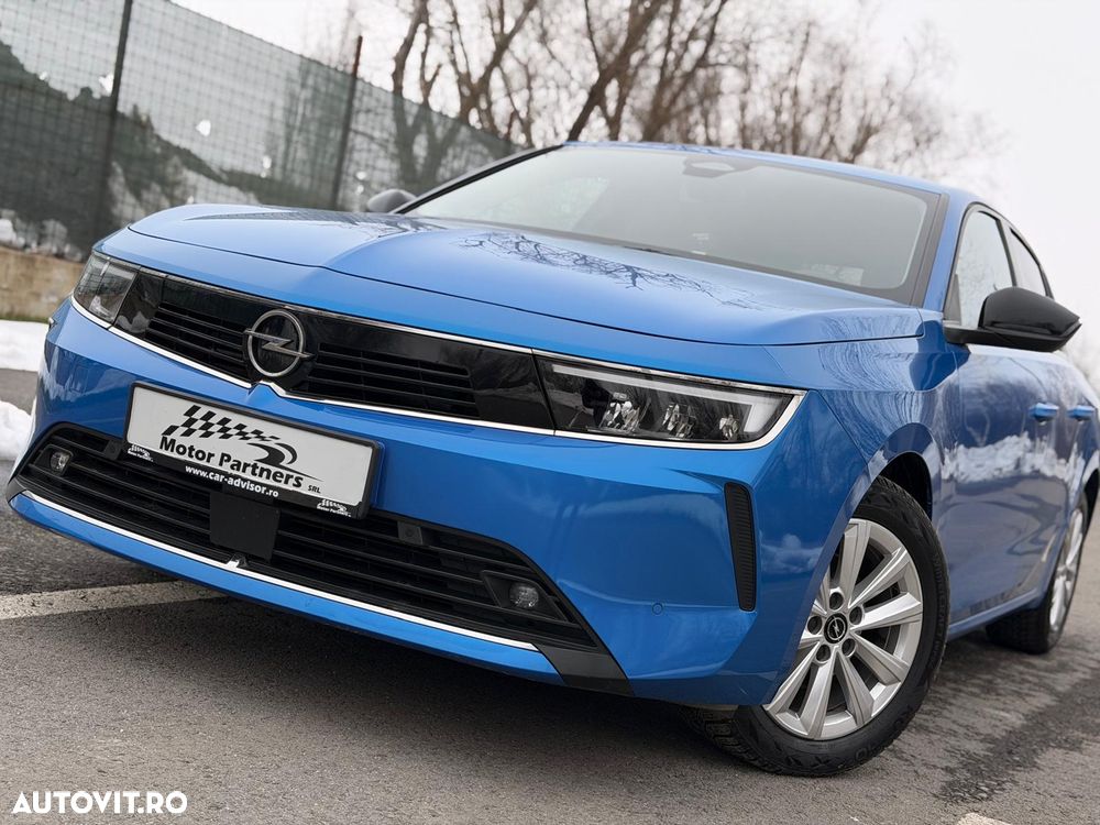 Opel Astra 1.2L Turbo Start/Stop AT8 Elegance - 12