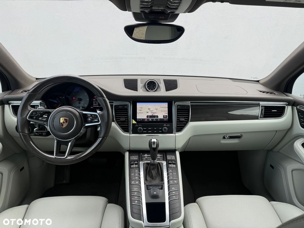 Porsche Macan - 14