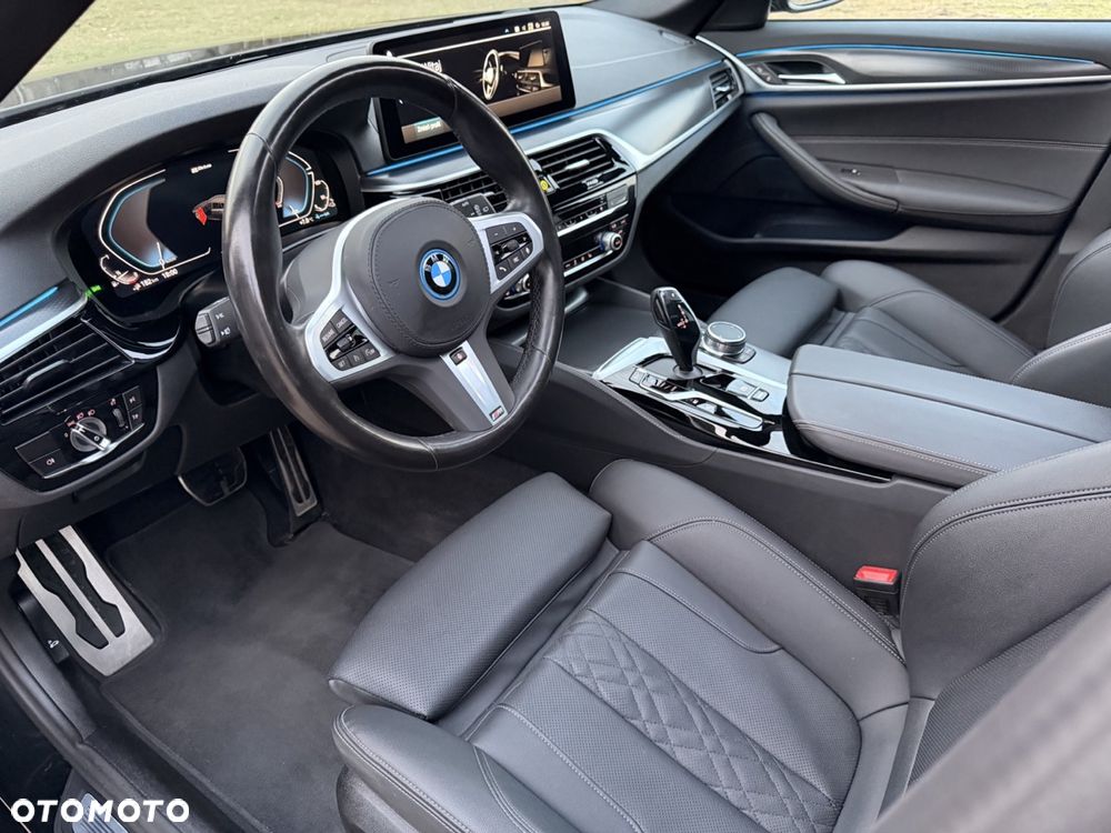 BMW Seria 5 530e xDrive M Sport sport - 17