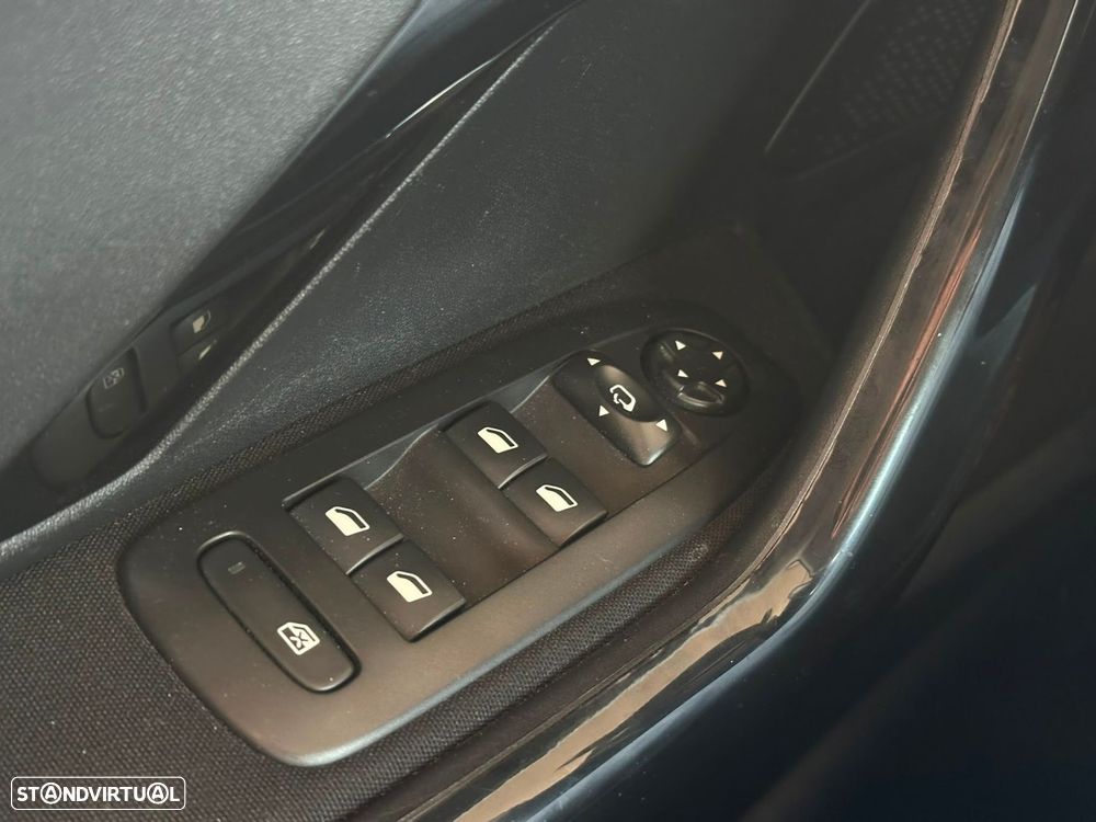 Peugeot 208 1.5 BlueHDi Allure Pack - 14