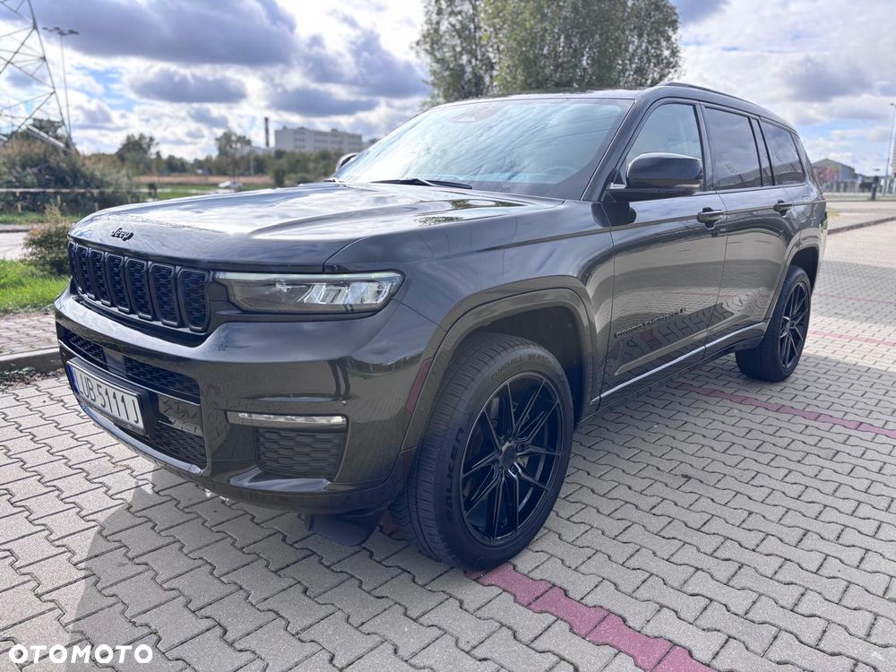 Jeep Grand Cherokee - 25
