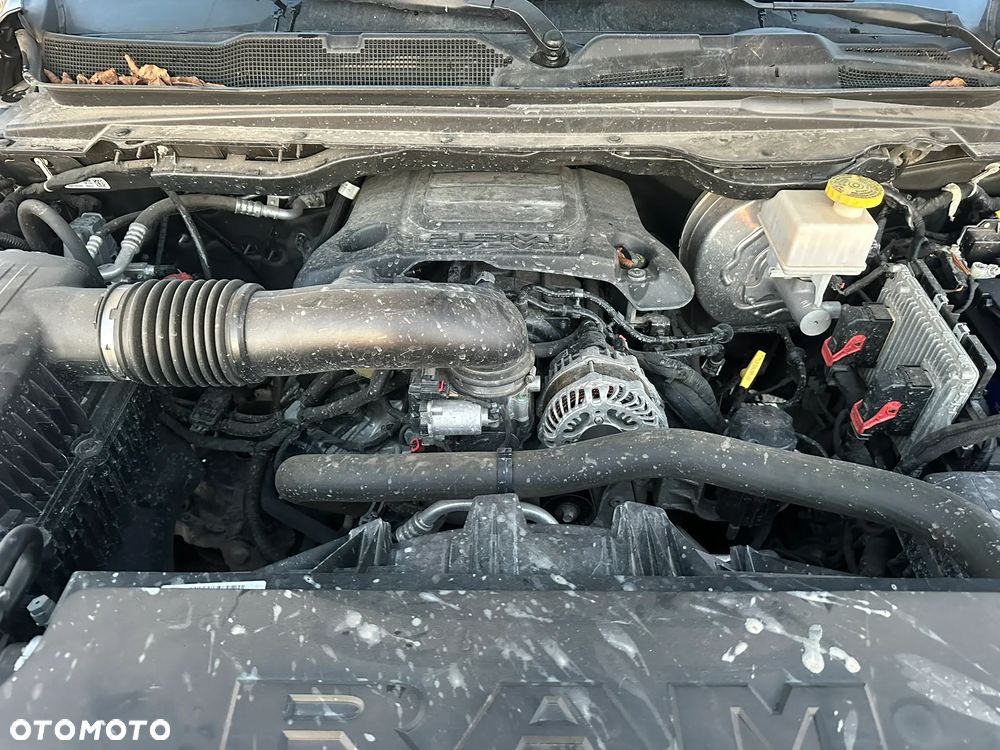 RAM 1500 5.7 Crew Cab Shortbed Laramie Sport - 22
