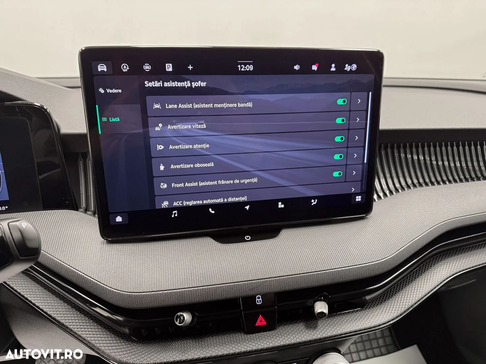 Skoda Superb 2.0 TDI DSG Essence - 31