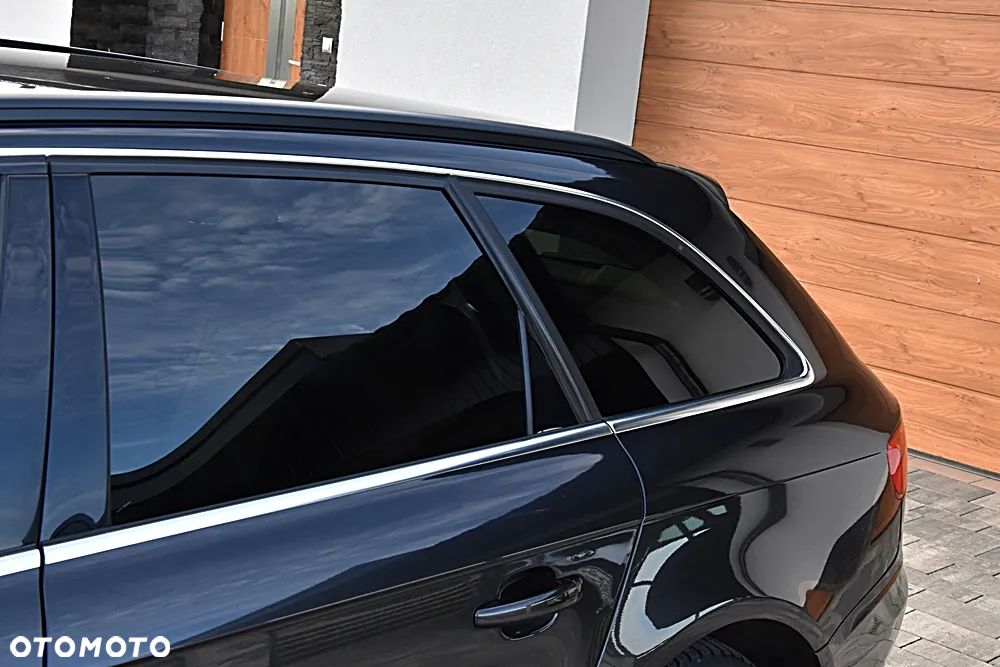 Audi A4 Avant 2.0 TDI DPF Attraction - 12