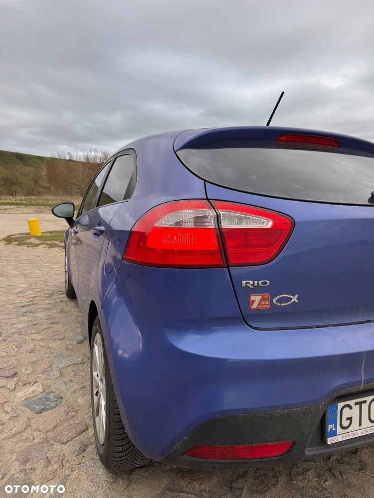 Kia Rio 1.4 M - 6