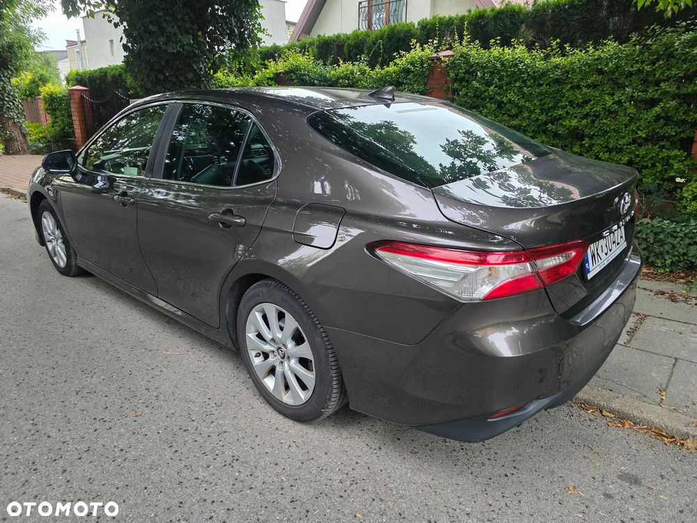 Toyota Camry 2.5 Hybrid Executive CVT - 4