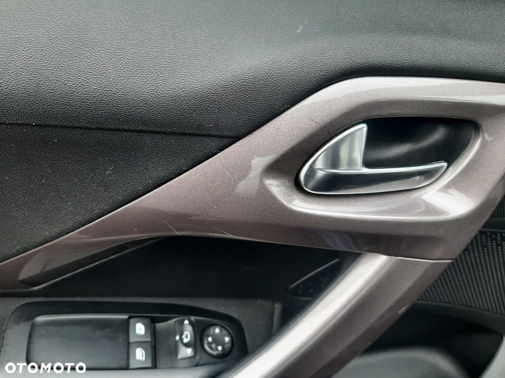 Peugeot 2008 PureTech 82 Access - 15