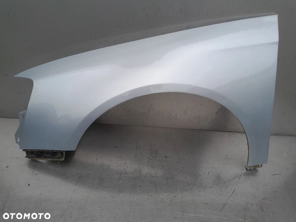 błotnik VW Passat B6  LA7W - 1