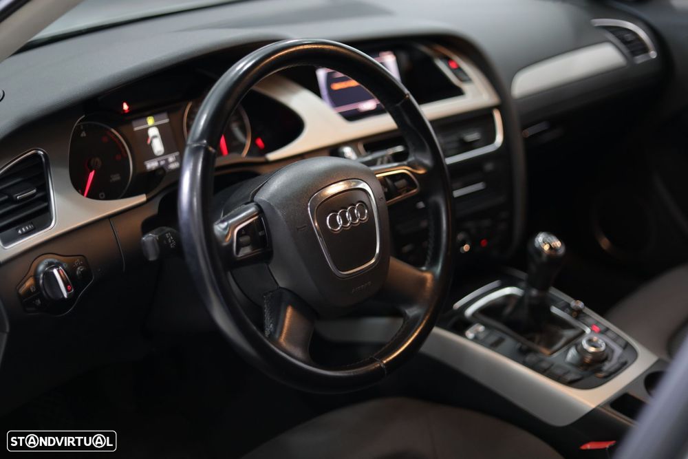 Audi A4 Avant 2.0 TDI - 8