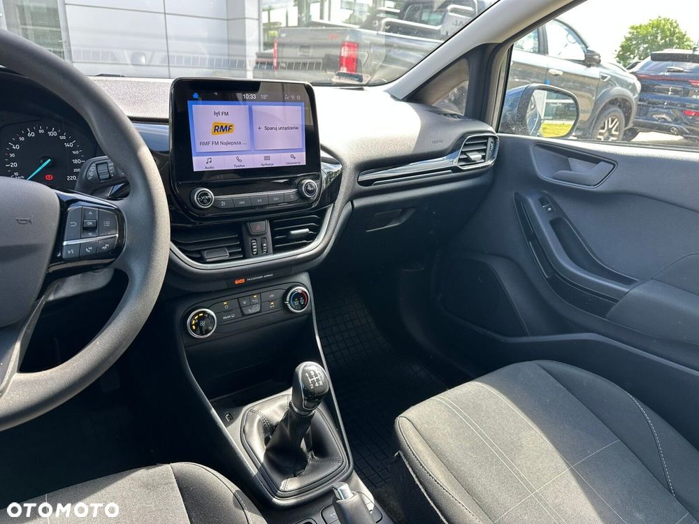 Ford Fiesta - 12