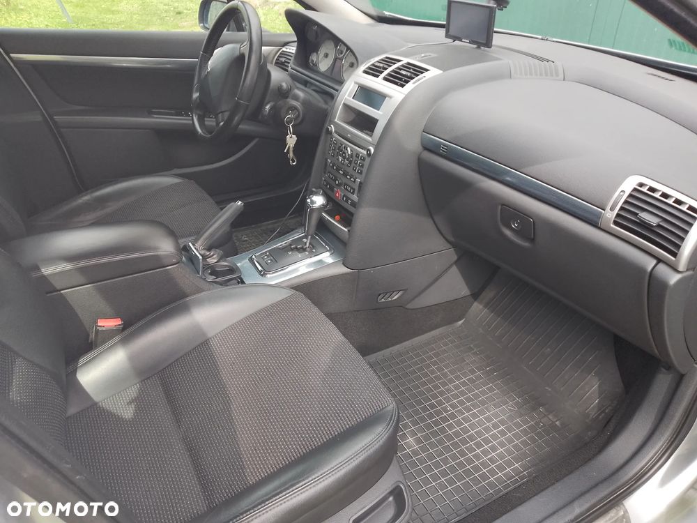 Peugeot 407 - 11