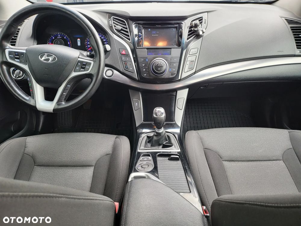 Hyundai i40 1.7 CRDi Comfort + - 4
