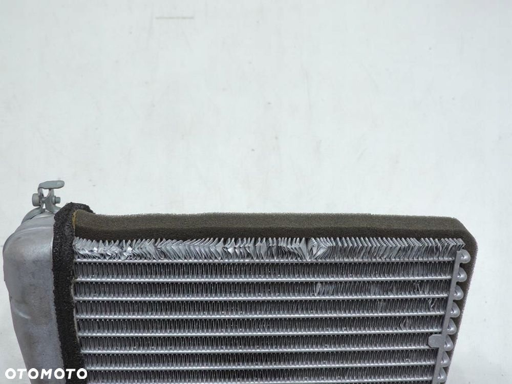 NAGRZEWNICA WODY AUDI A3 8P - 5