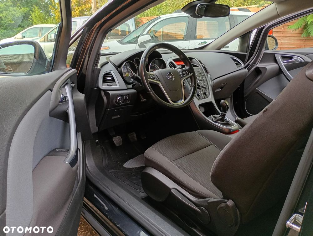 Opel Astra 1.4 Turbo - 22