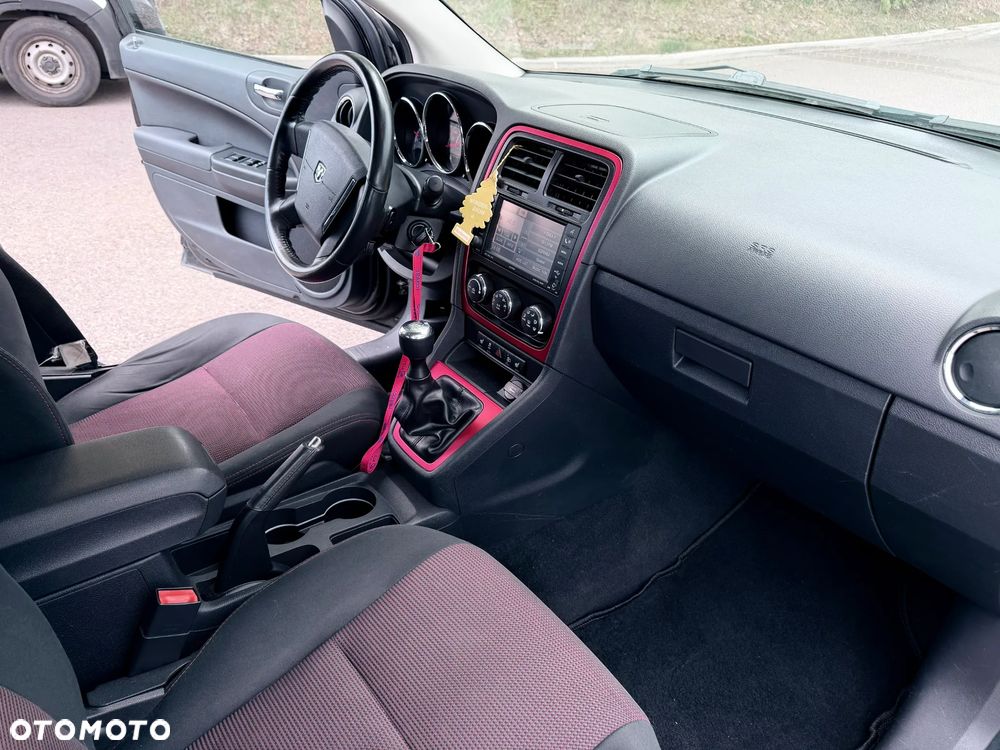 Dodge Caliber 2.0 SXT - 17