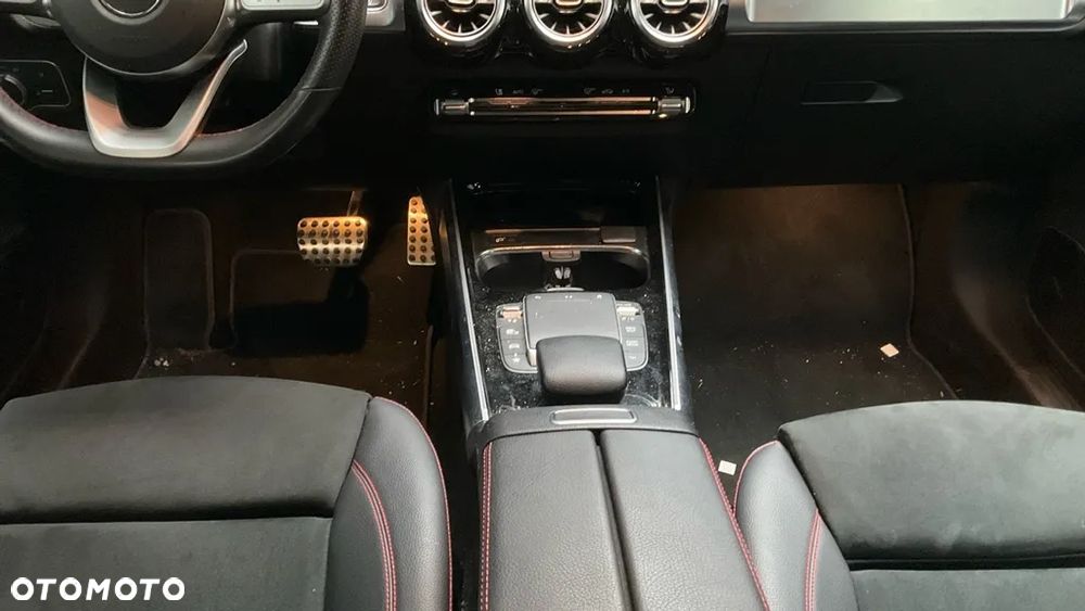 Mercedes-Benz GLB 250 4-Matic AMG Line 8G-DCT - 5