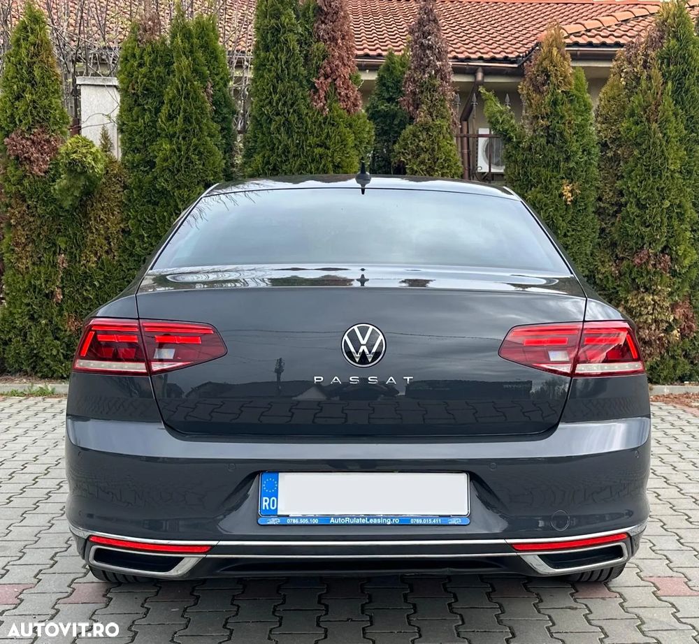 Volkswagen Passat 2.0 TDI DSG Highline - 35