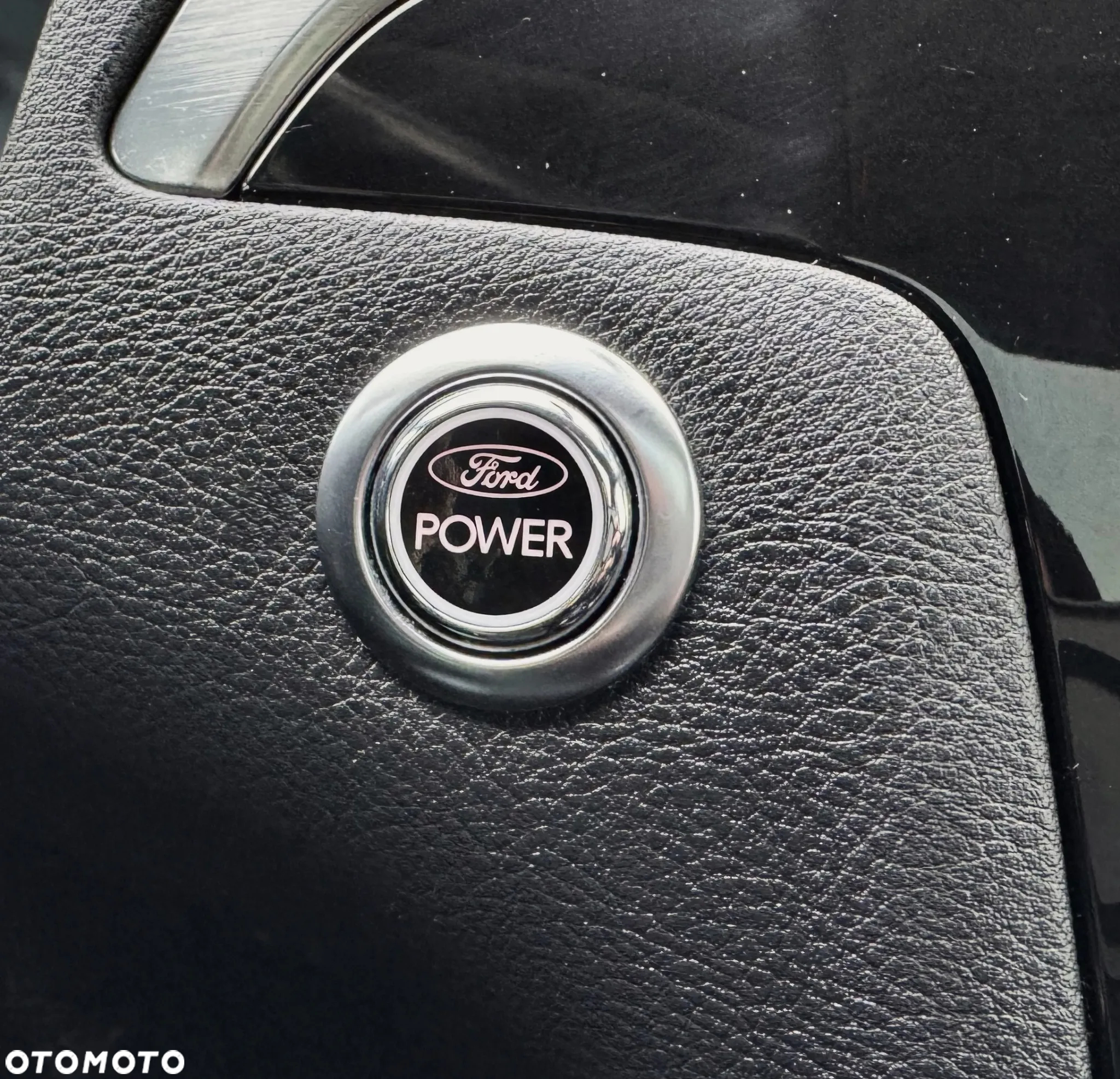 Ford S-Max 2.0 EcoBoost Titanium - 24