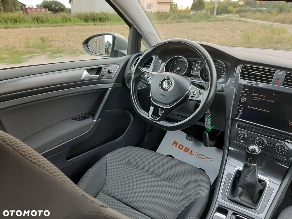 Volkswagen Golf 1.6 TDI (BlueMotion Technology) Comfortline - 22