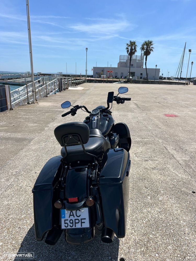 Harley-Davidson Road - 3