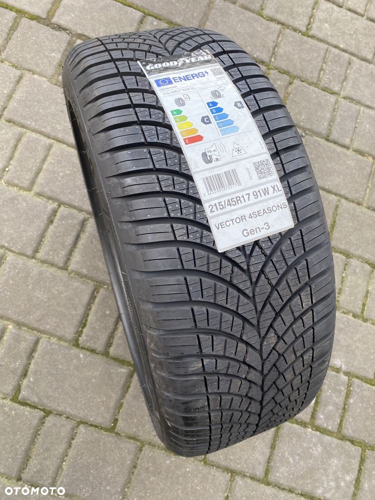 Nowe Opony Goodyear Vector 4 Seasons Gen-3 215/45R17 91W XL - 2
