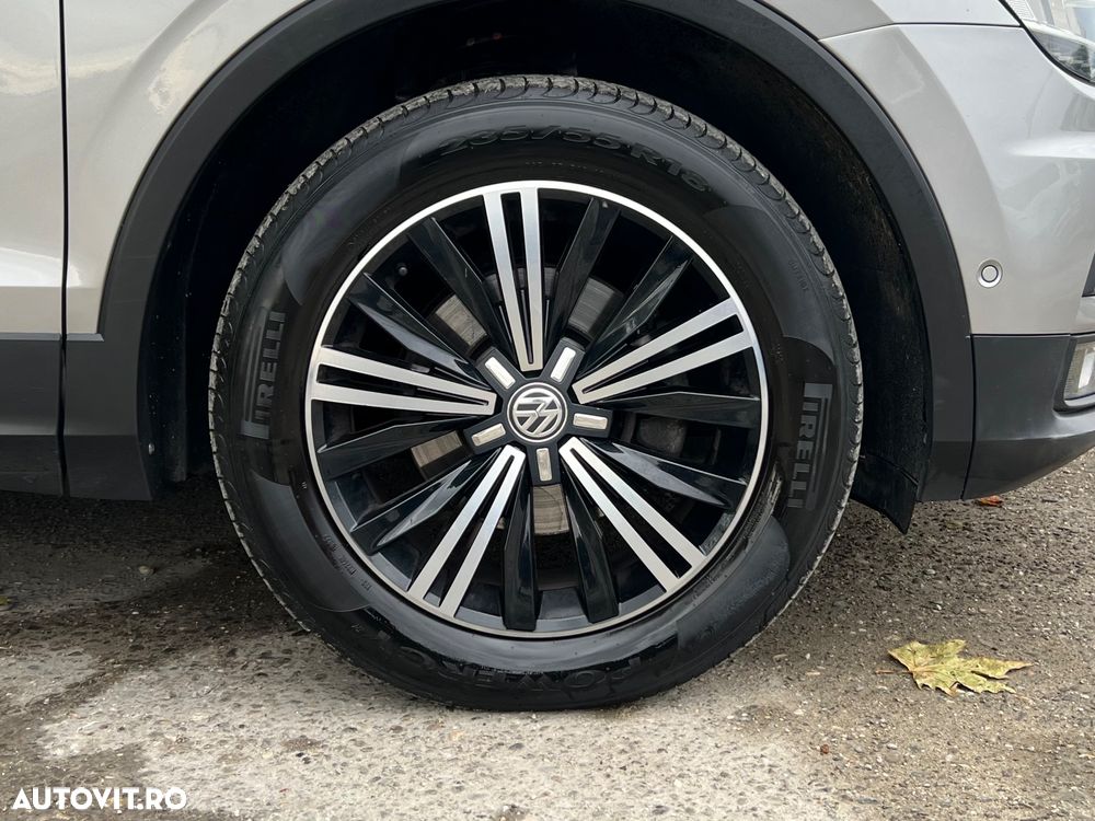 Volkswagen Tiguan 2.0 TDI 4Mot DSG Comfortline - 23