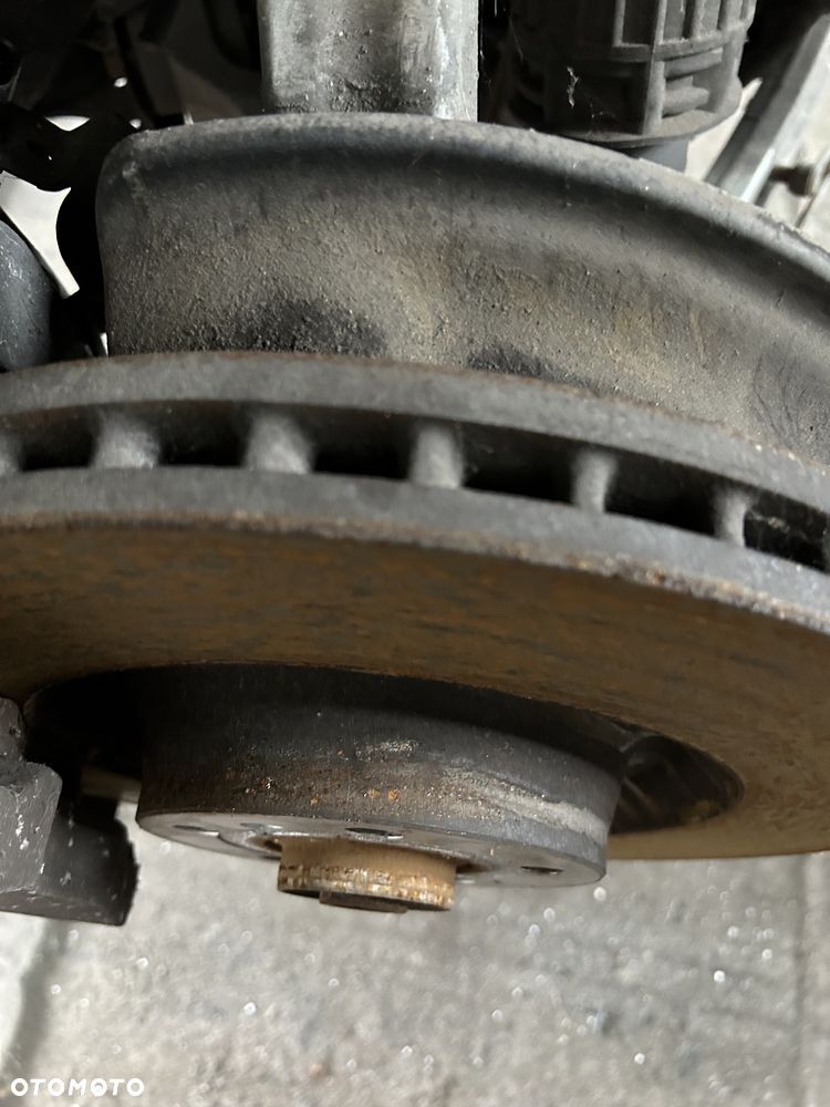 Audi a8d3 4.2 V8 układ hamulcowy zaciski tarcze - 3