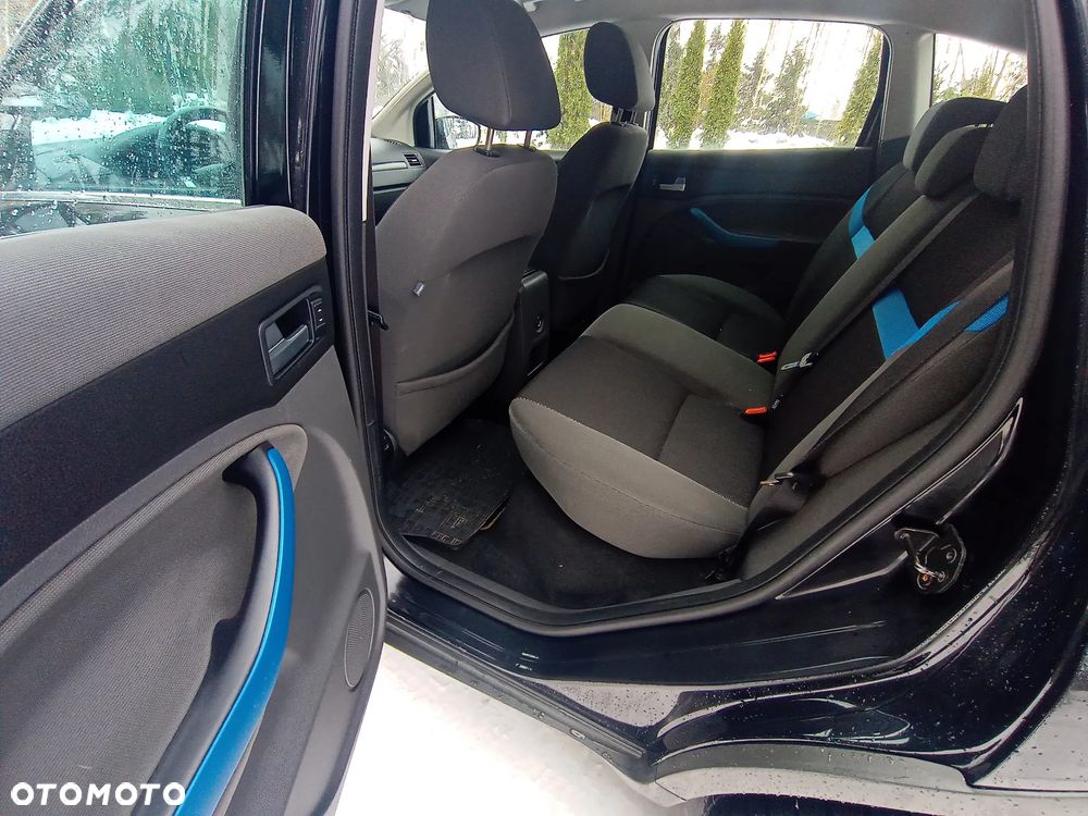 Ford Kuga 2.0 TDCi 2x4 Trend - 25