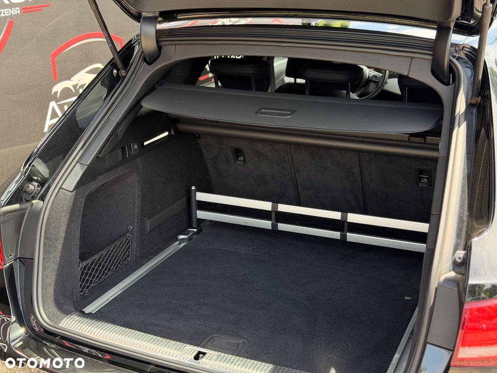 Audi A4 Avant 2.0 TDI DPF clean diesel quattro S tronic S line Sportpaket - 29