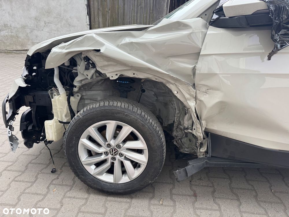 Volkswagen T-Cross - 25