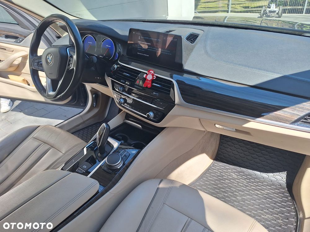 BMW Seria 5 530d Blue Performance - 14