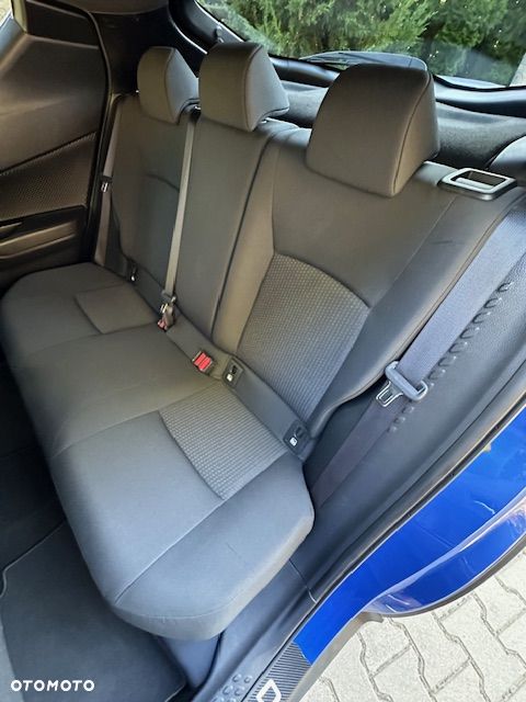 Toyota C-HR Lounge - 37