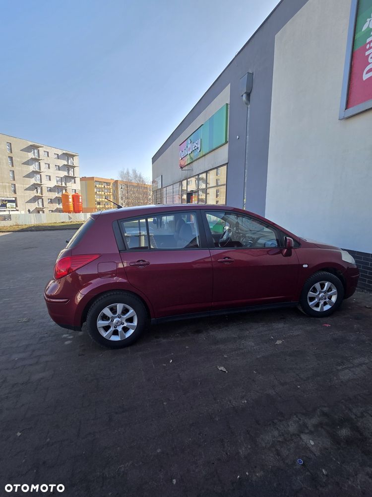 Nissan Tiida - 3