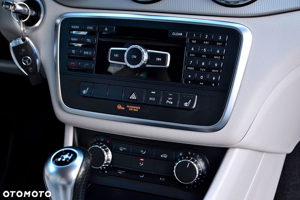 Mercedes-Benz GLA 200 Style - 18