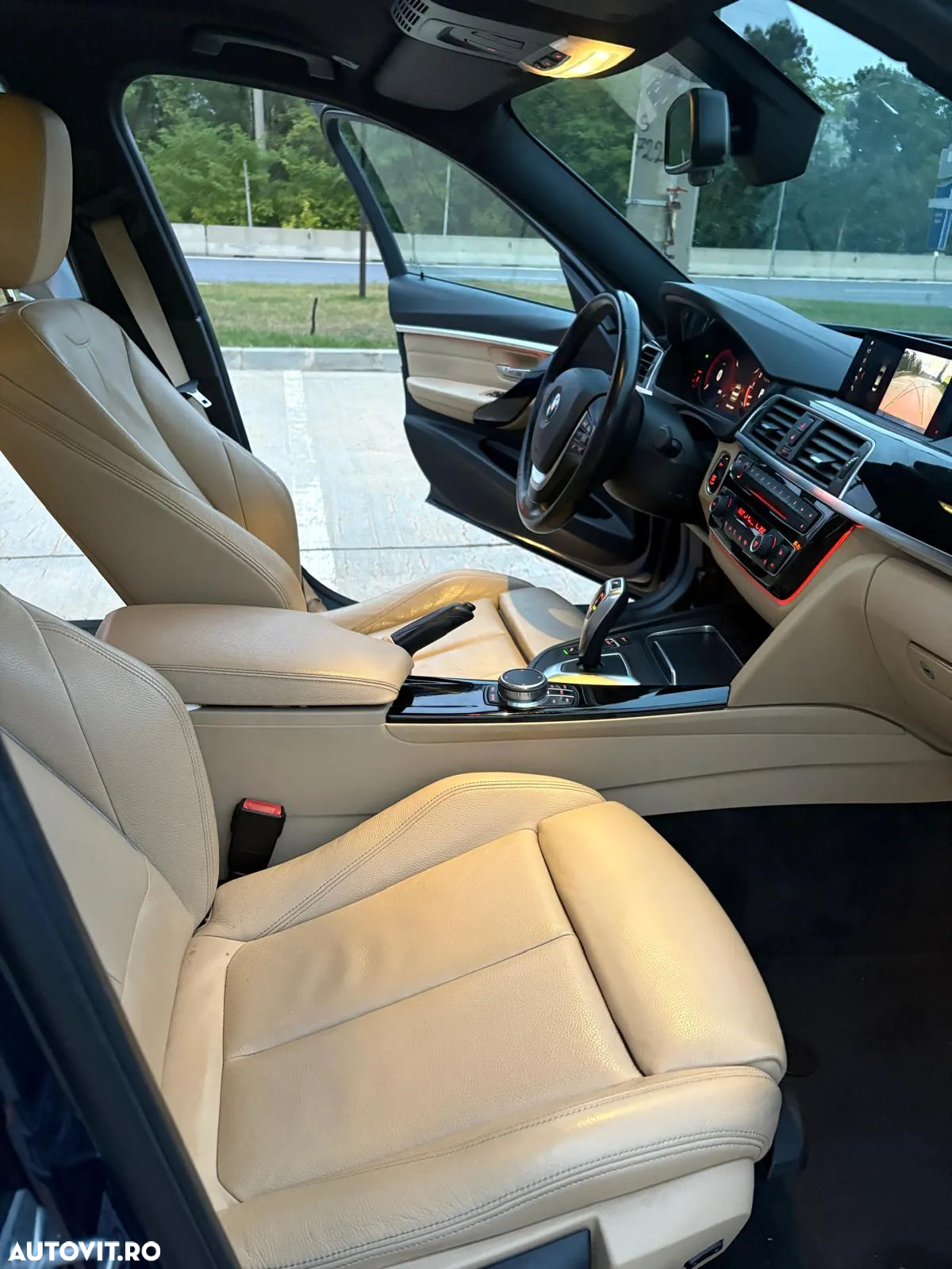 BMW Seria 3 330i xDrive AT Sport Line Shadow - 23