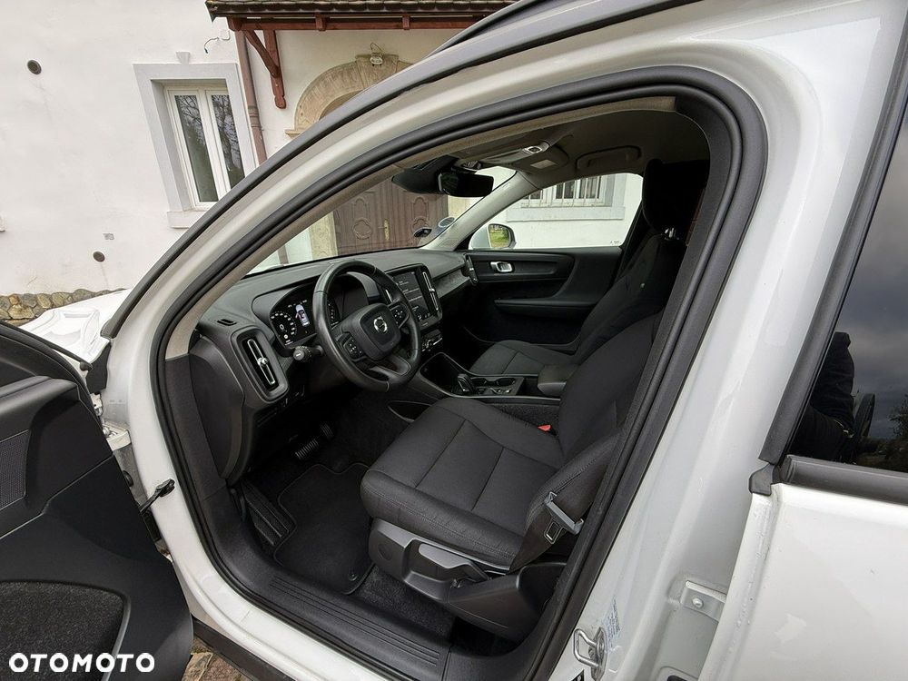 Volvo XC 40 T4 Geartronic Momentum - 17