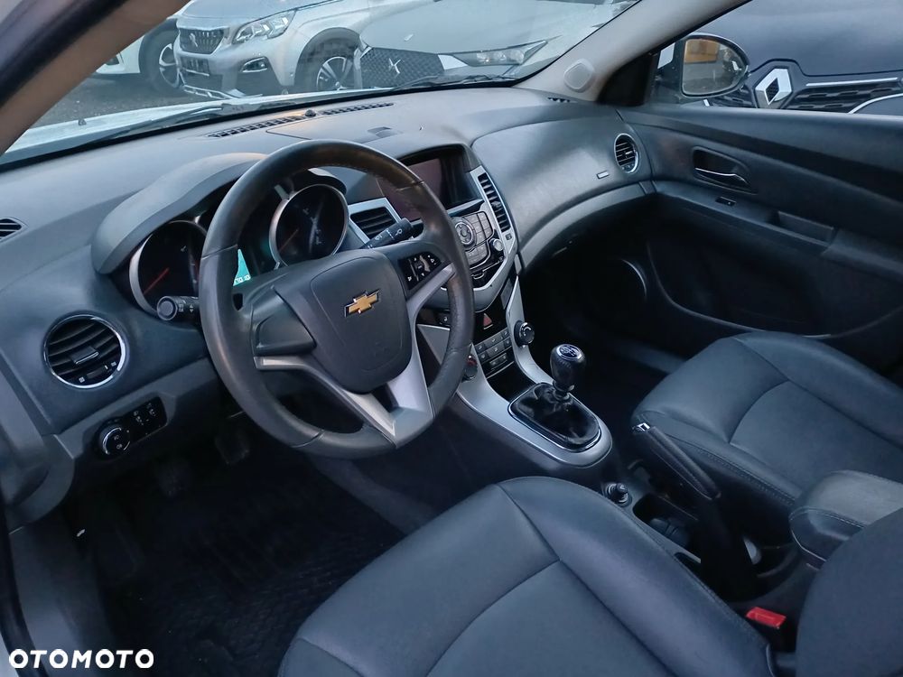 Chevrolet Cruze ver-1-8-ltzplus - 12