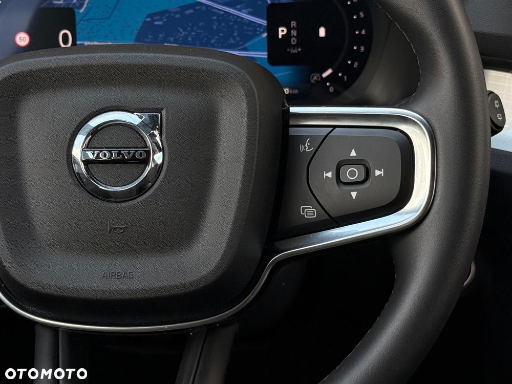 Volvo XC 40 B3 Plus Dark - 15