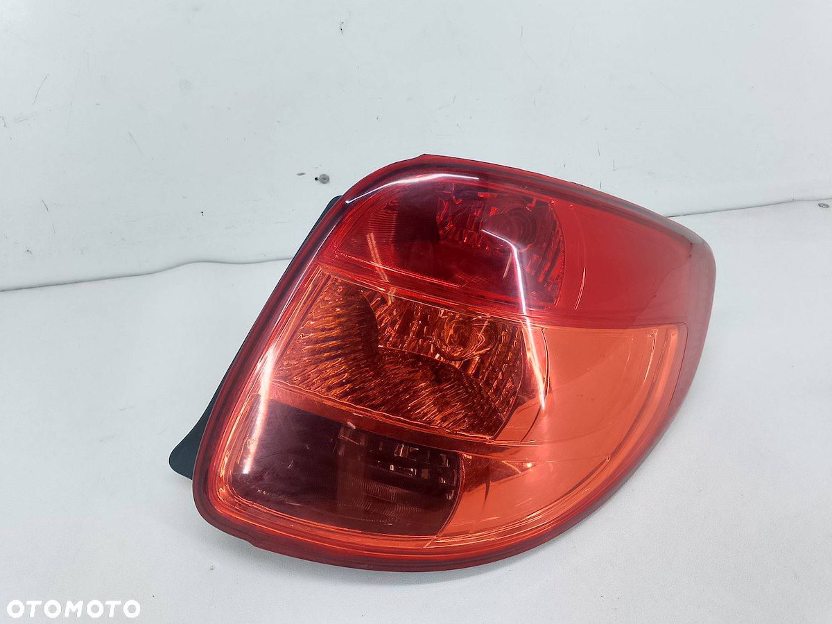 LAMPA TYLNA PRAWA SUZUKI SX 4 ( 06-13 ) 08-661-1929R HATCHBACK - 1