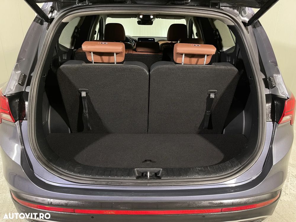 Hyundai Santa Fe 1.6 HEV 4WD SEVEN Signature - 15