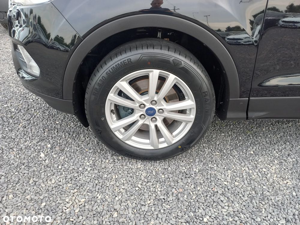Ford Kuga - 12