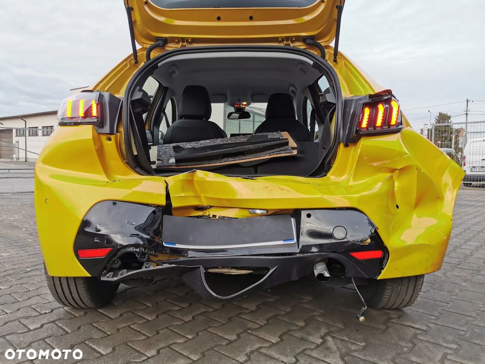 Peugeot 208 PureTech 100 EAT8 Allure - 11