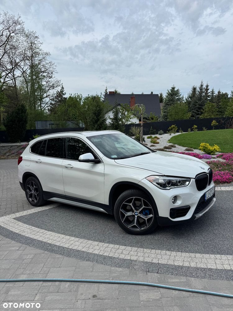 BMW X1 xDrive25i xLine - 4