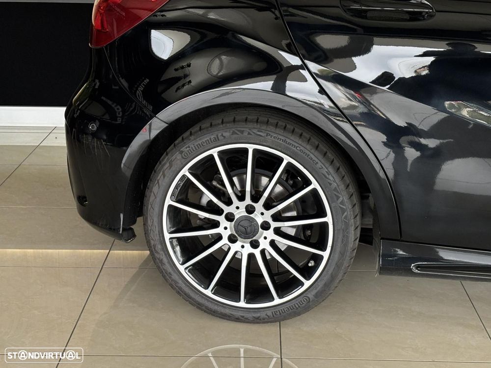 Mercedes-Benz A 200 d AMG Line - 5