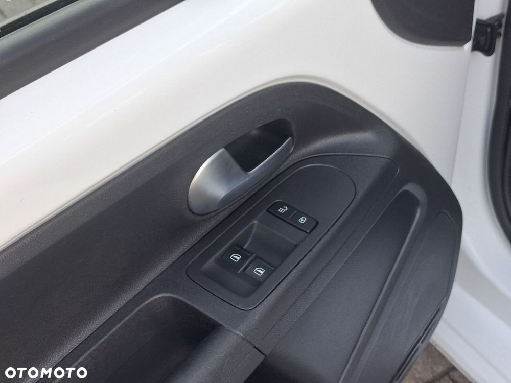 Volkswagen up! 1.0 move - 16