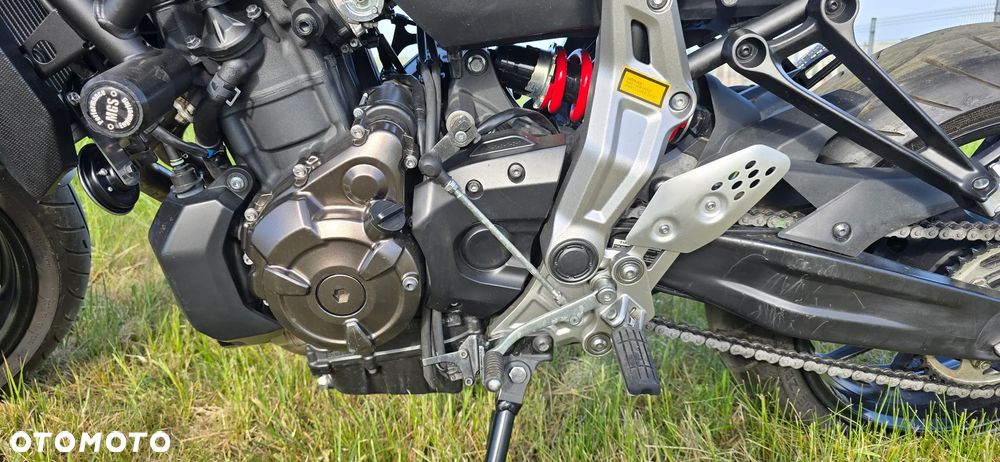 Yamaha MT - 6