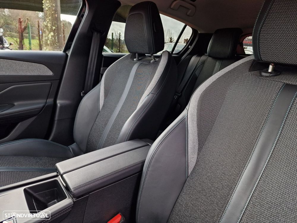 Peugeot 308 1.2 PureTech Allure Pack EAT8 - 11