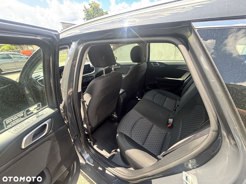Kia Ceed - 6