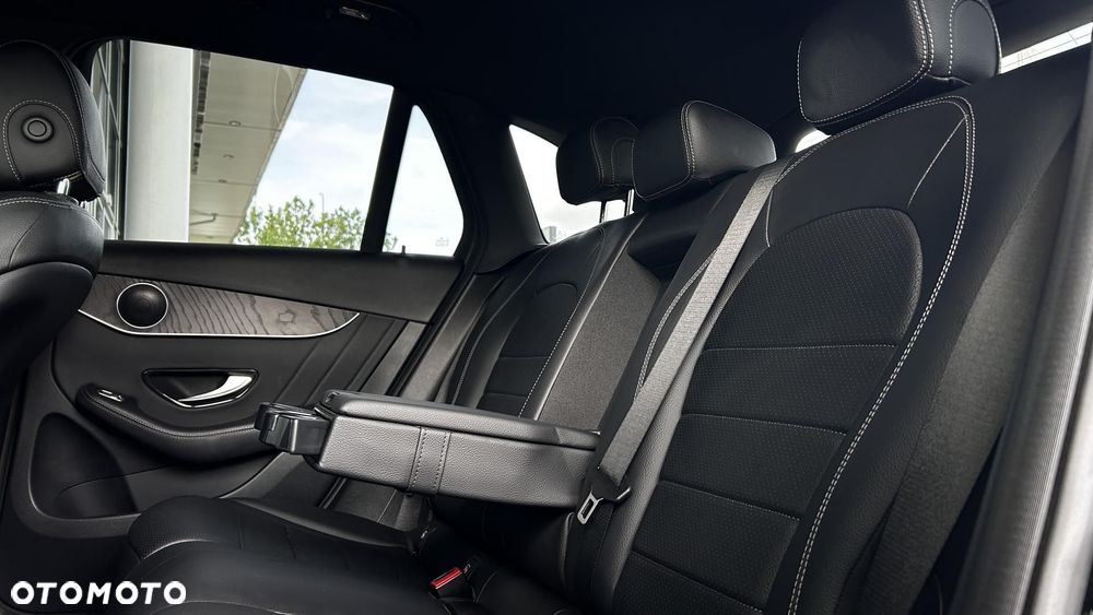 Mercedes-Benz GLC 200 - 26