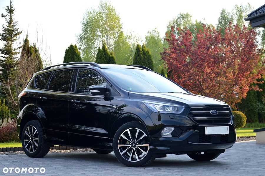 Ford Kuga 1.5 EcoBoost 2x4 ST-Line - 4
